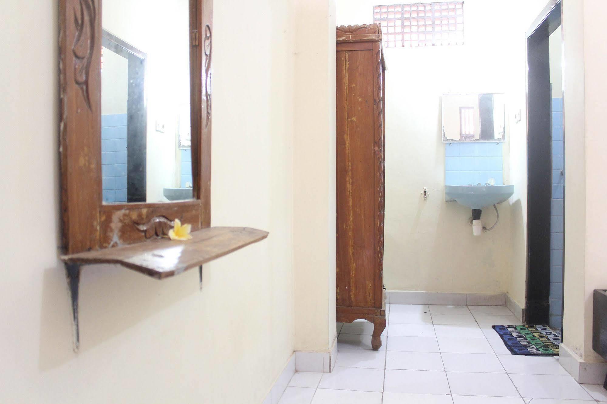 Bali Manik Beach Inn Kuta  Ngoại thất bức ảnh